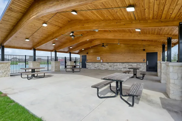 $430,000 | 241 Bright Bluff Circle, Waller, TX 77484