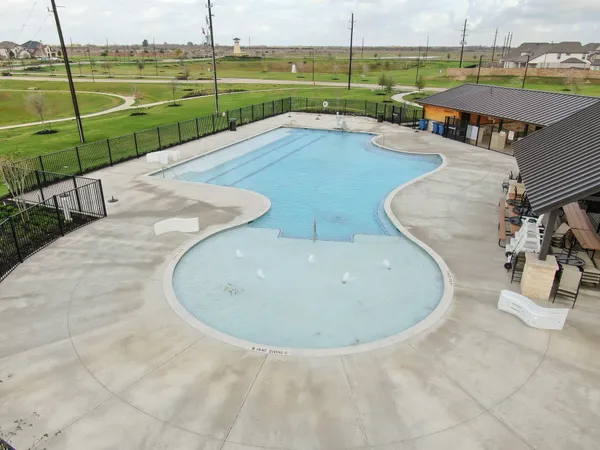 $430,000 | 241 Bright Bluff Circle, Waller, TX 77484