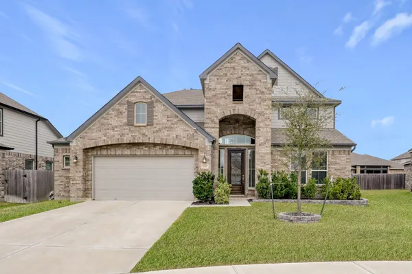 $430,000 | 241 Bright Bluff Circle, Waller, TX 77484