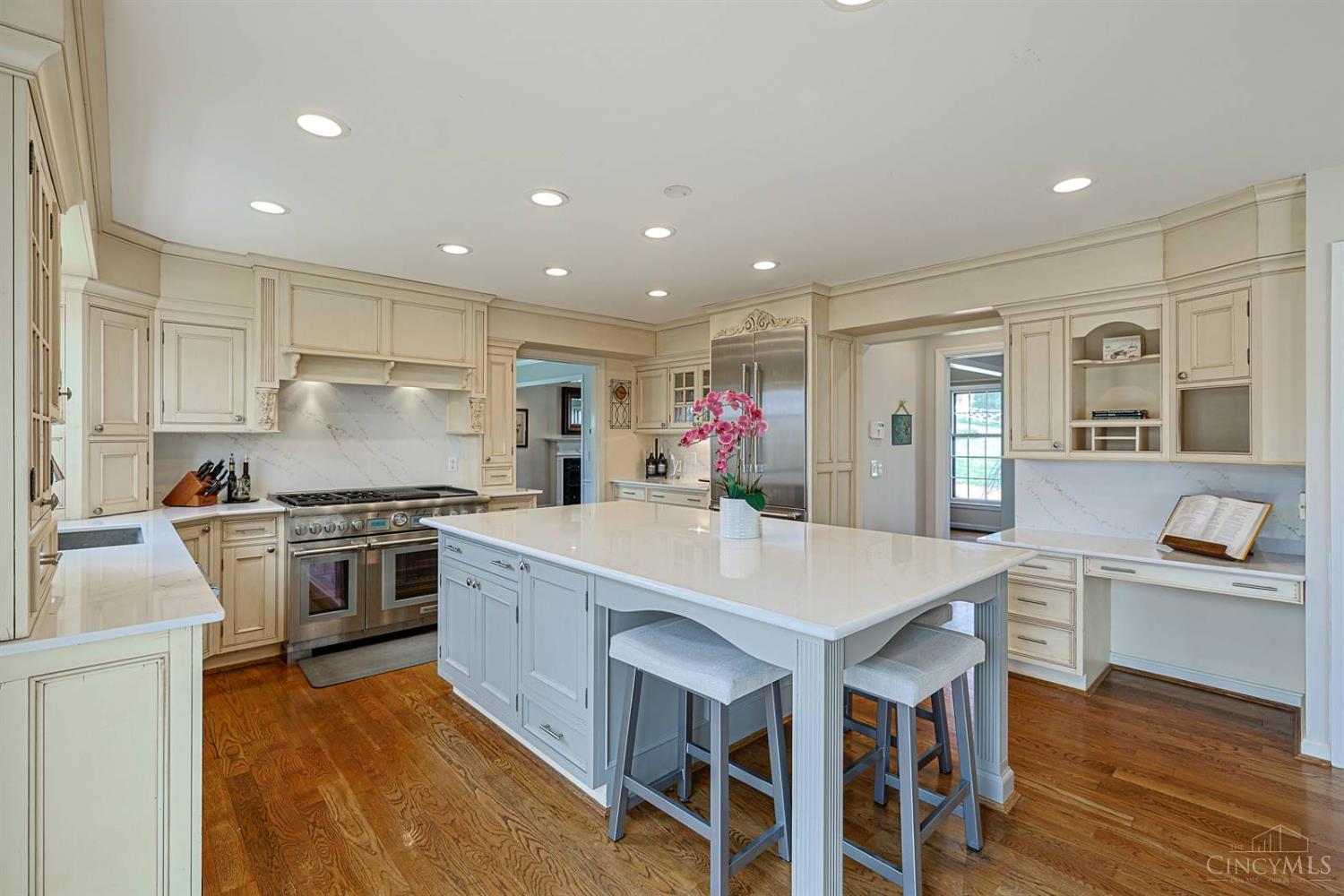 8000 Blome Road Cincinnati, OH 45243 - Photo 15 of 54 Kitchen