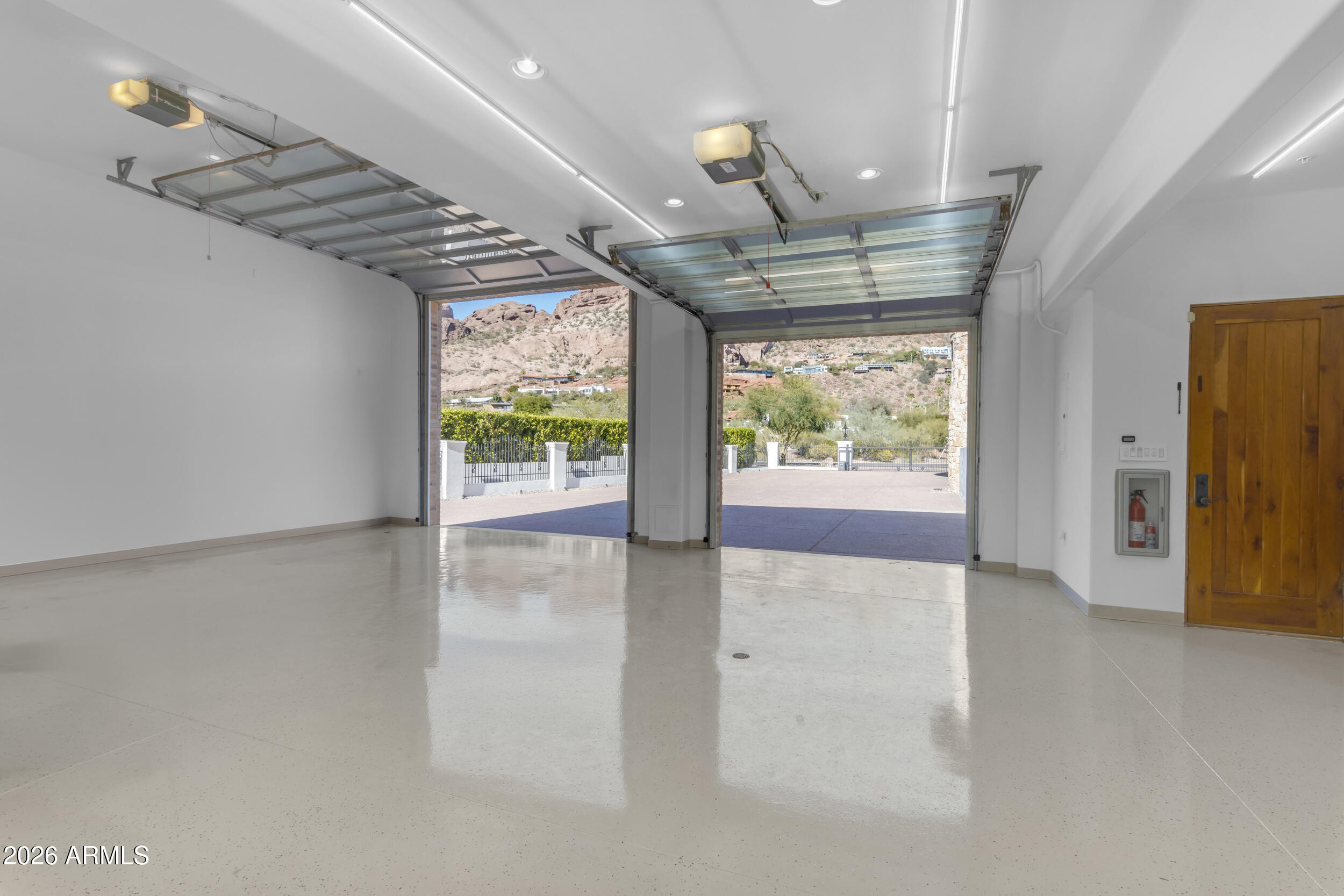 4937 East Rockridge Road Phoenix, AZ 85018 - Photo 129 of 142 56