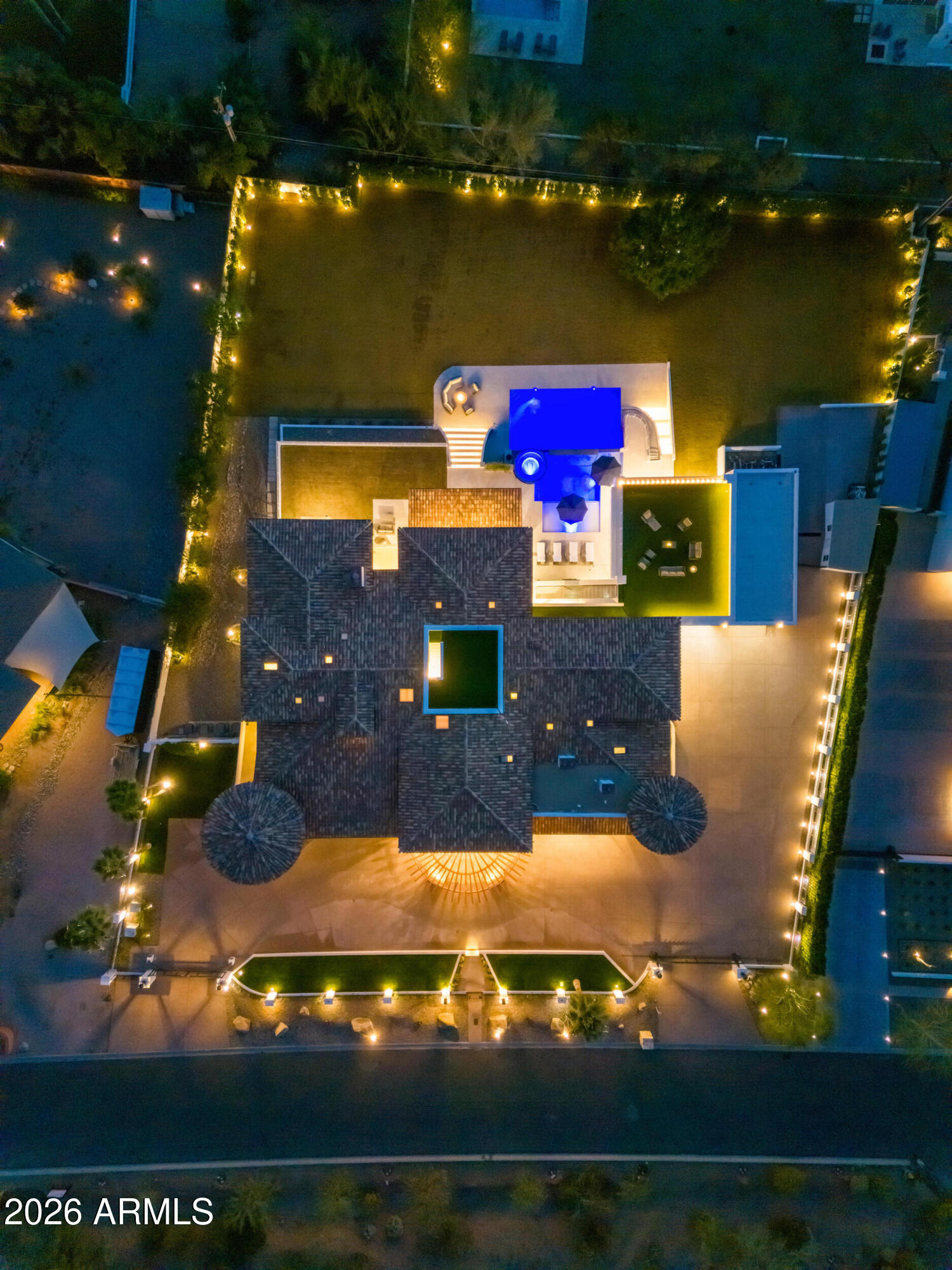 4937 East Rockridge Road Phoenix, AZ 85018 - Photo 139 of 142 10_1701_a4m_twilight