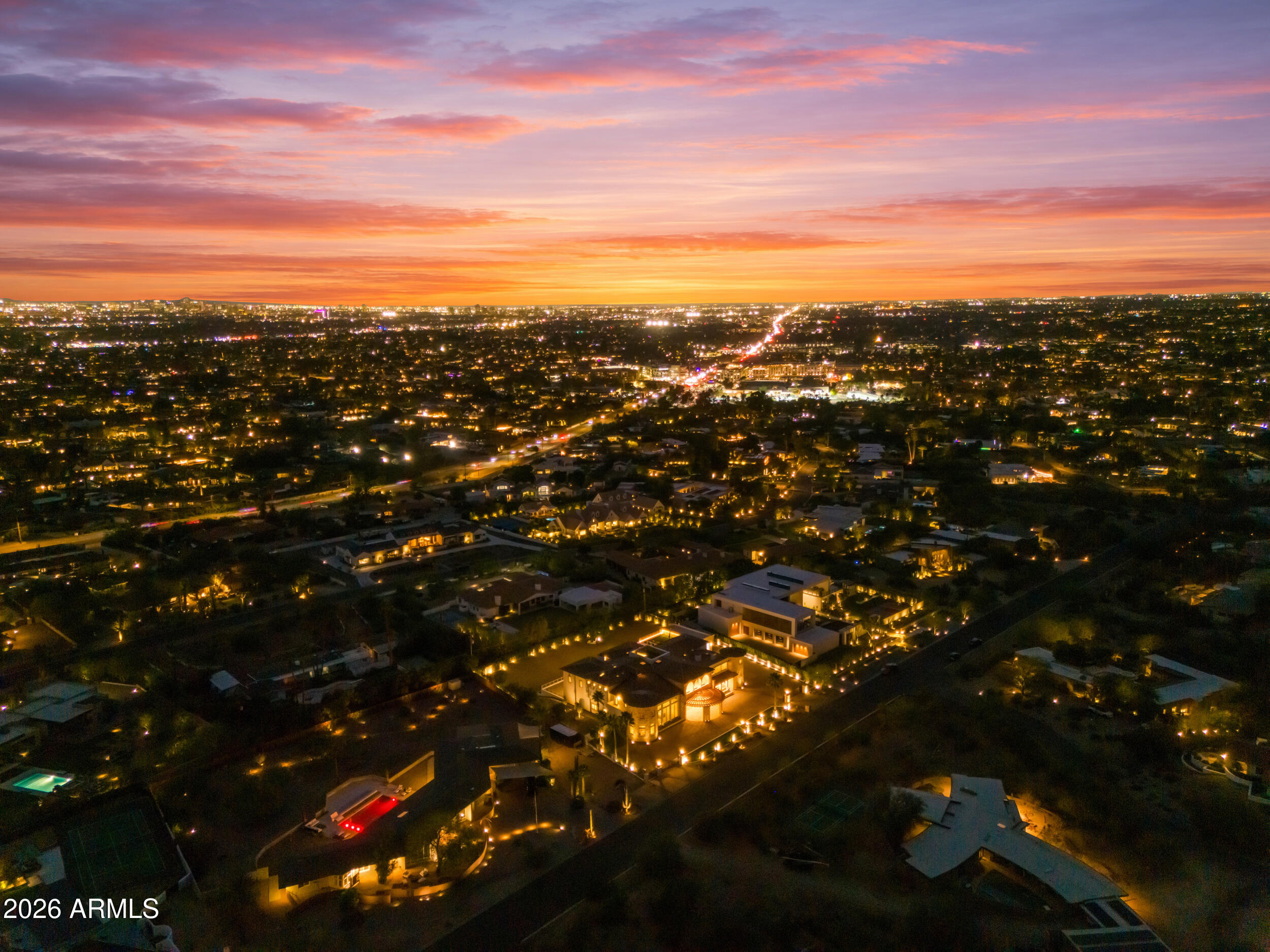 4937 East Rockridge Road Phoenix, AZ 85018 - Photo 142 of 142 12_1725_a4m_twilight