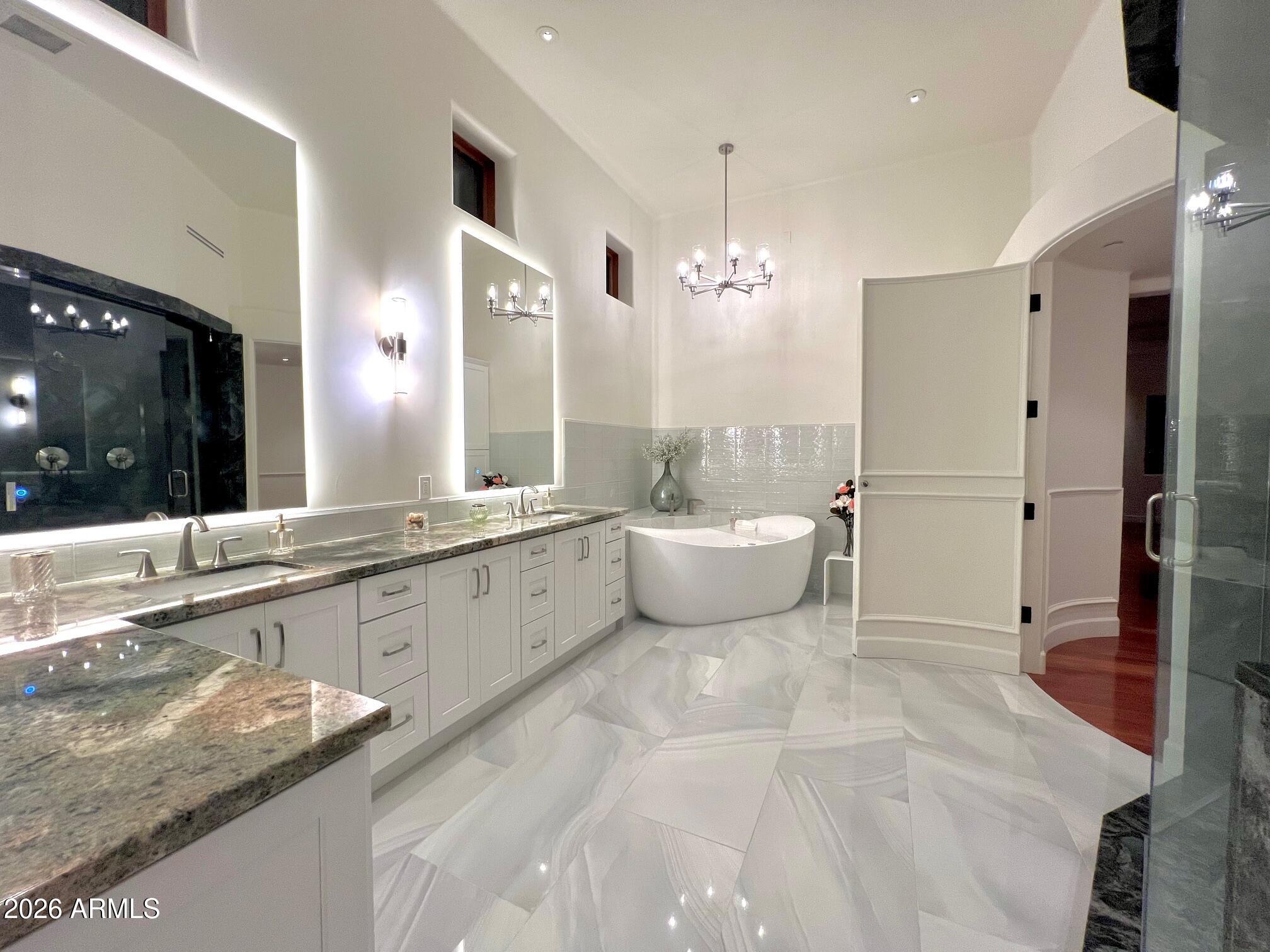 4937 East Rockridge Road Phoenix, AZ 85018 - Photo 65 of 142 IMG_4594