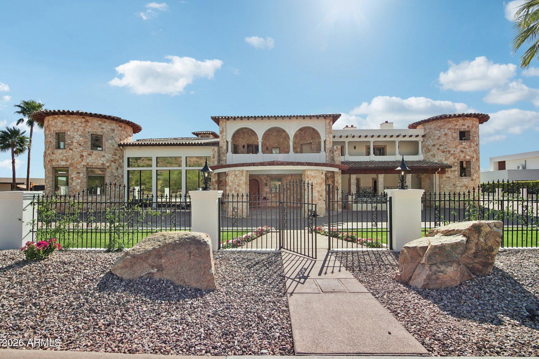 4937 East Rockridge Road Phoenix, AZ 85018 - Photo 10 of 142 6