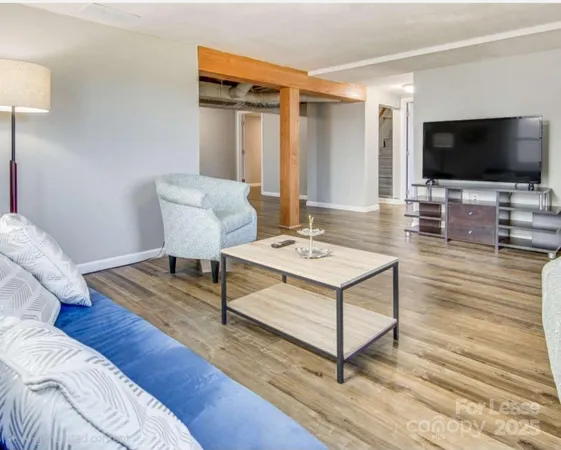 $2,500 | 561 Depot Street, Asheville, NC 28801