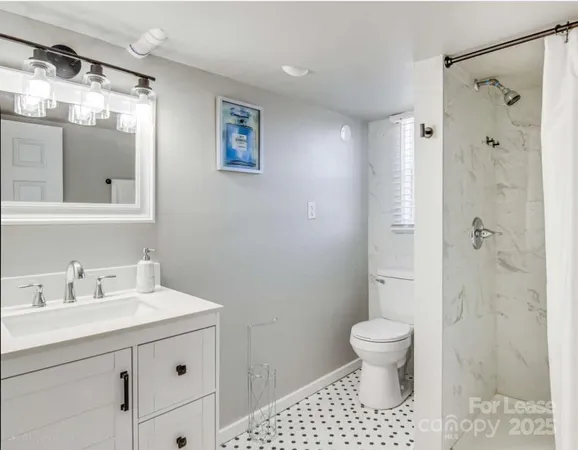 $2,500 | 561 Depot Street, Asheville, NC 28801