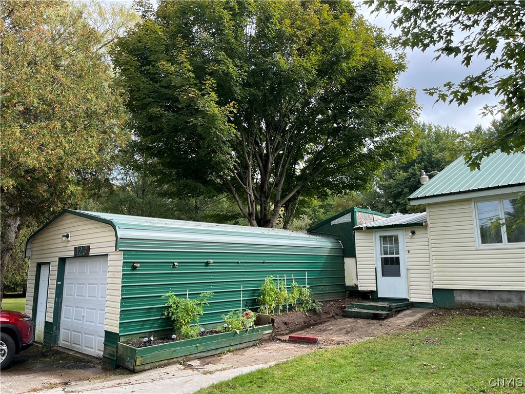 423 Co Route Fulton, NY 13069 - Photo 10 of 39