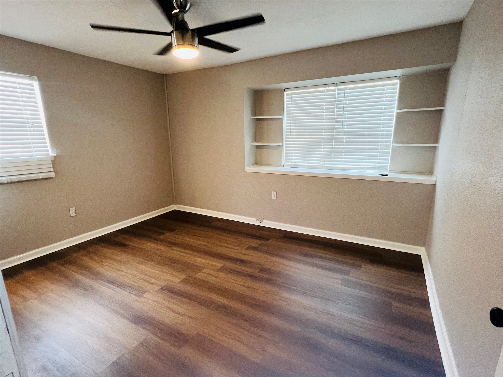 9420 Turner Road Manvel, TX 77578 - Photo 10 of 16 Gallery Image 10
