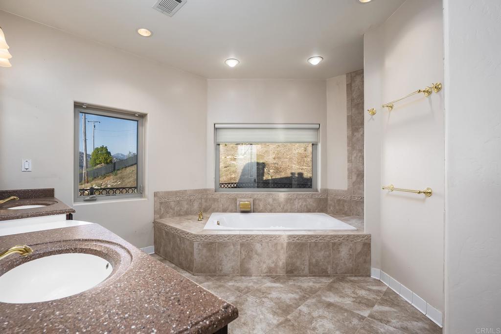 11687 Valle Vista Road Lakeside, CA 92040 - Photo 39 of 74