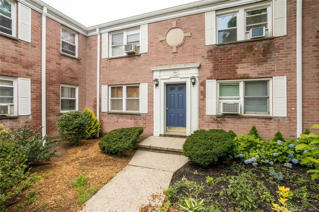 196 Seaton Road, Unit 3 Stamford, CT 06902 - Photo 1 of 1 Gallery Image 1