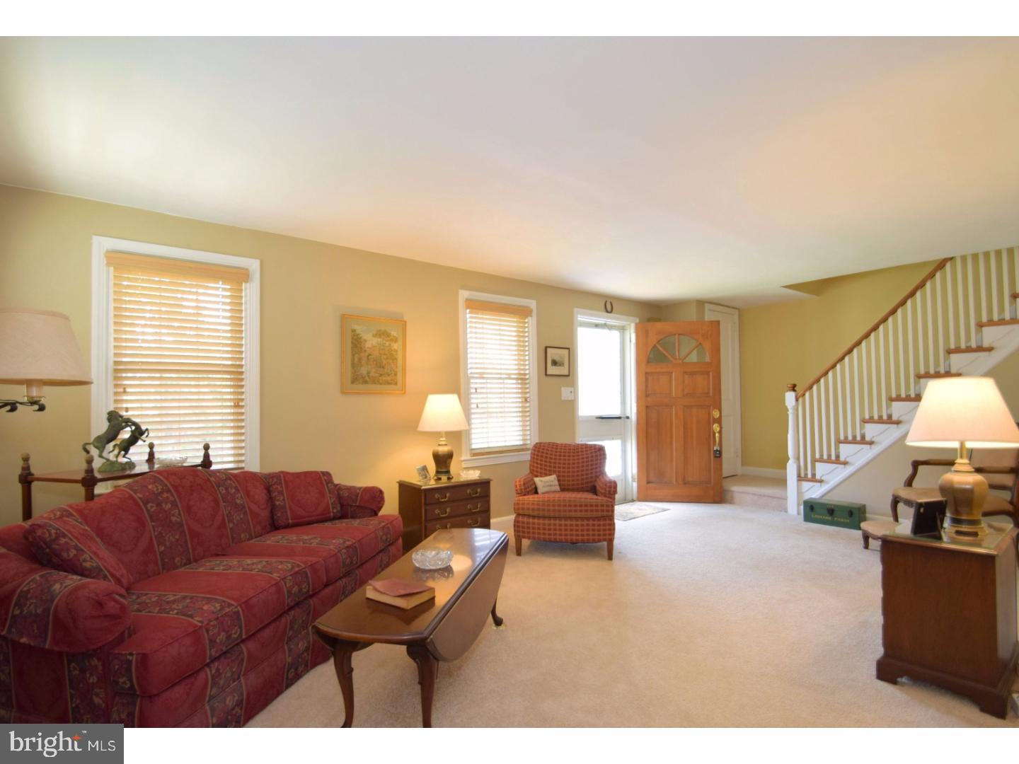520 Enfield Road Oreland, PA 19075 - Photo 5 of 25 Living Room