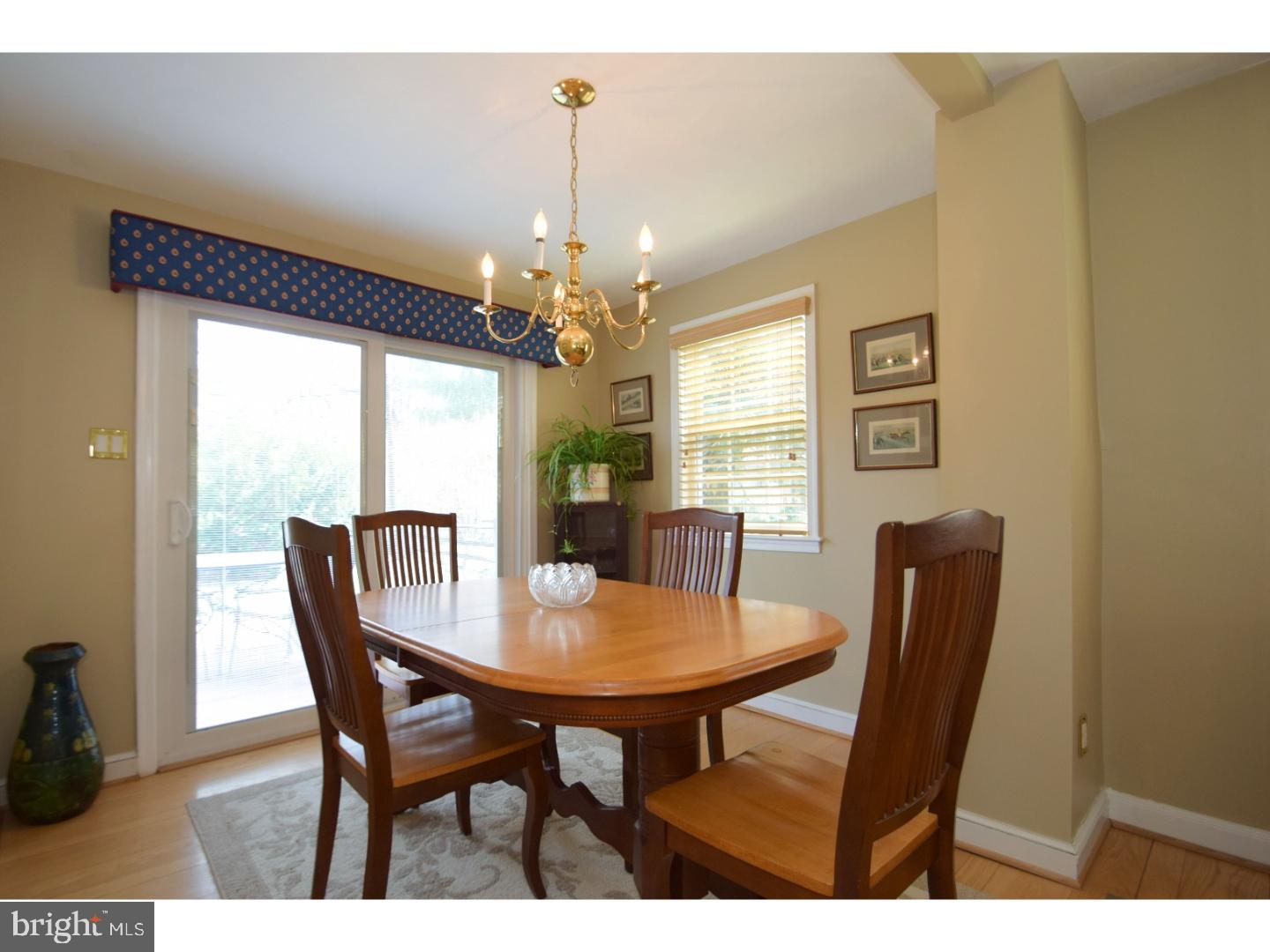 520 Enfield Road Oreland, PA 19075 - Photo 7 of 25 Dining Room