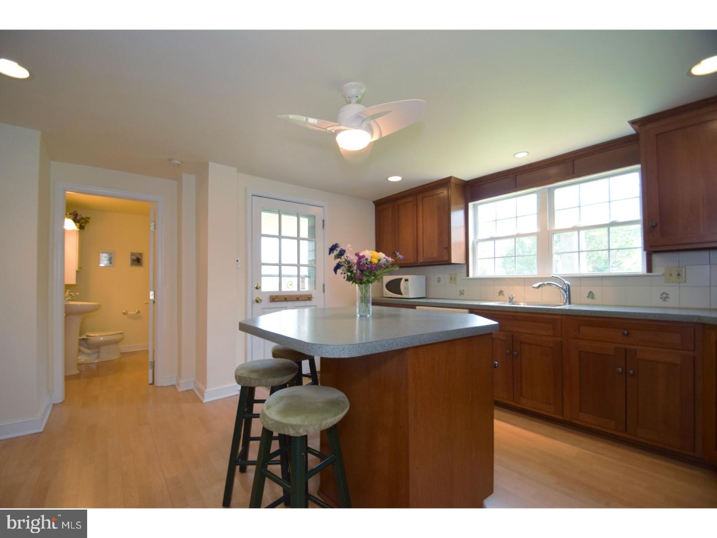 520 Enfield Road Oreland, PA 19075 - Photo 8 of 25 Kitchen
