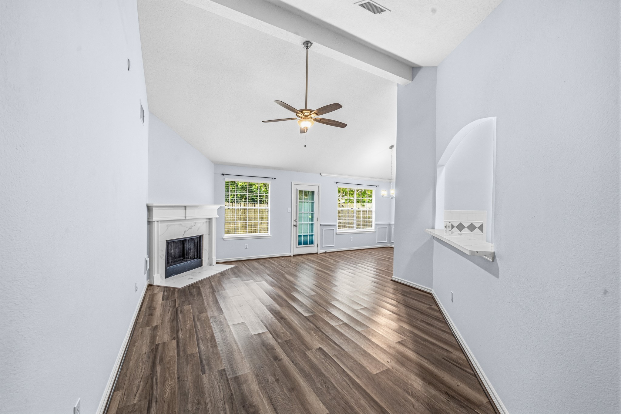 15007 Changing Oak Ridge Court Houston, TX 77082 - Photo 5 of 28
