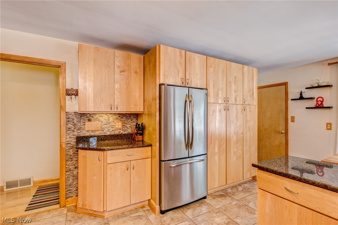 24150 Wimbledon Road Shaker Heights, OH 44122 - Photo 10 of 30 All the stainless steel appliances stay with the home so move right in and be ready to cook!!