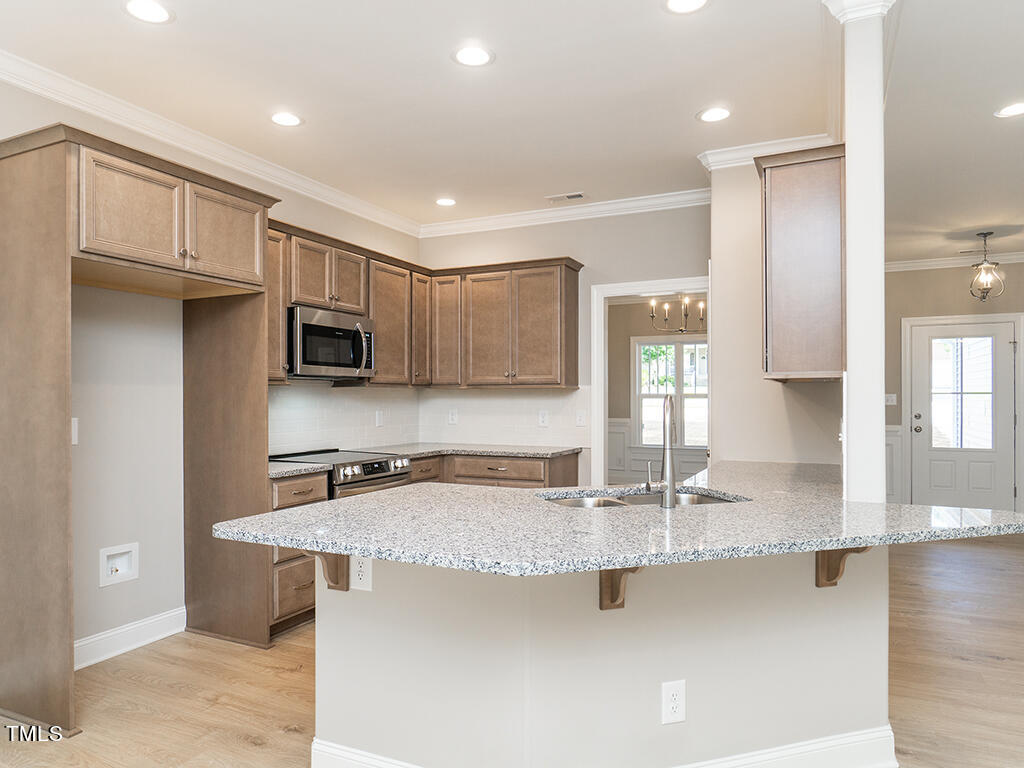 2074 Burch Bridge Road Burlington, NC 27217 - Photo 6 of 25 Kitchen