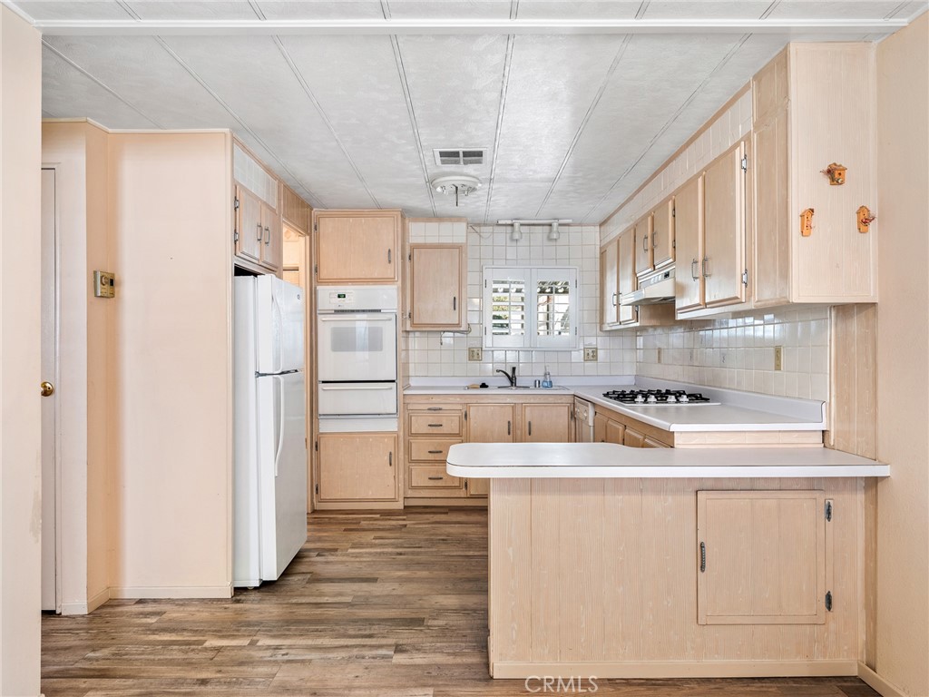 11414 Serra Road, Unit 17 Apple Valley, CA 92308 - Photo 7 of 22