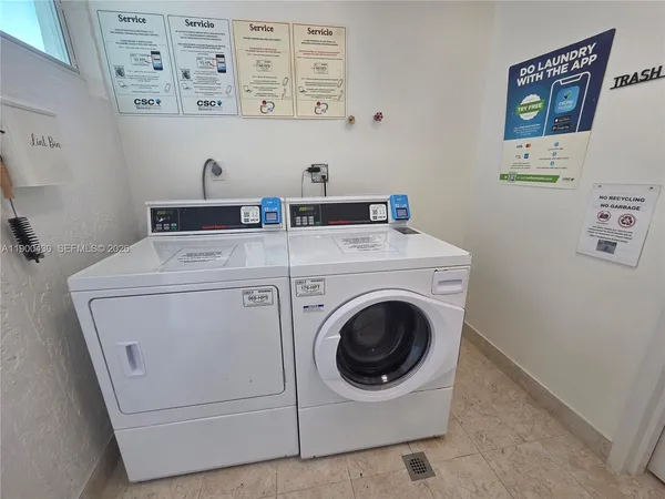 $2,500 | 5880 Collins Avenue, Unit 806, Miami Beach, FL 33140