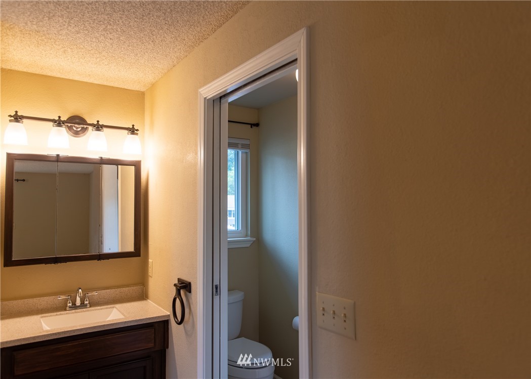 14121 149th Place Southeast Renton, WA 98059 - Photo 11 of 20