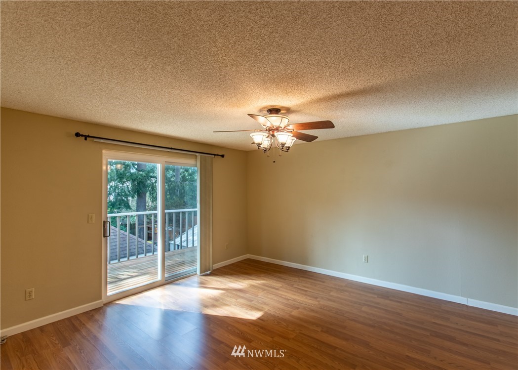 14121 149th Place Southeast Renton, WA 98059 - Photo 9 of 20