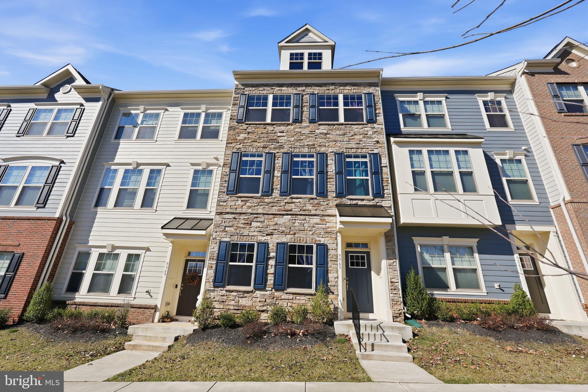 9365 Barnes Loop Manassas, VA 20110 - Photo 1 of 37