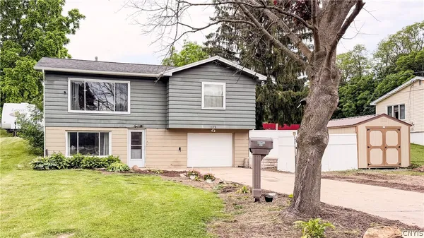 $174,900 | 123 Lawrence Street, Oswego, NY 13126