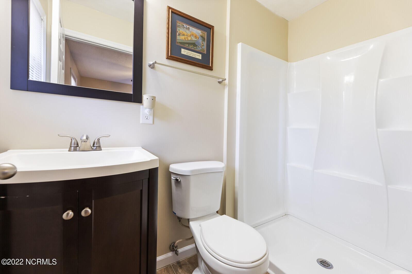 732 Dennis Road Jacksonville, NC 28546 - Photo 20 of 40 20_beth___MG_3322_mls