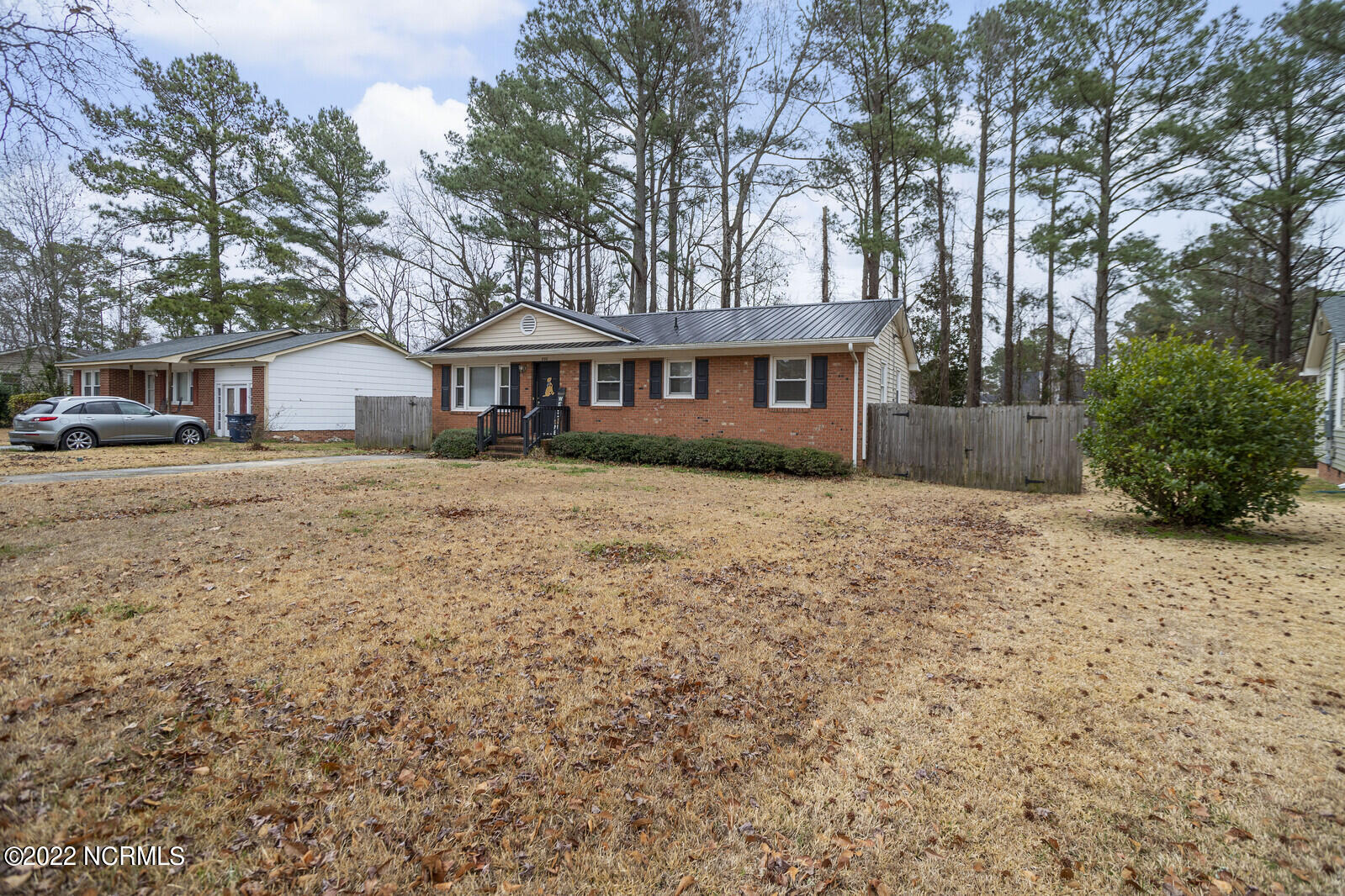 732 Dennis Road Jacksonville, NC 28546 - Photo 3 of 40 03_beth___MG_3355_mls