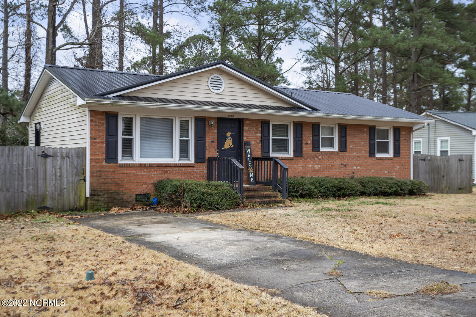 732 Dennis Road Jacksonville, NC 28546 - Photo 6 of 40 06_beth___MG_3345_mls
