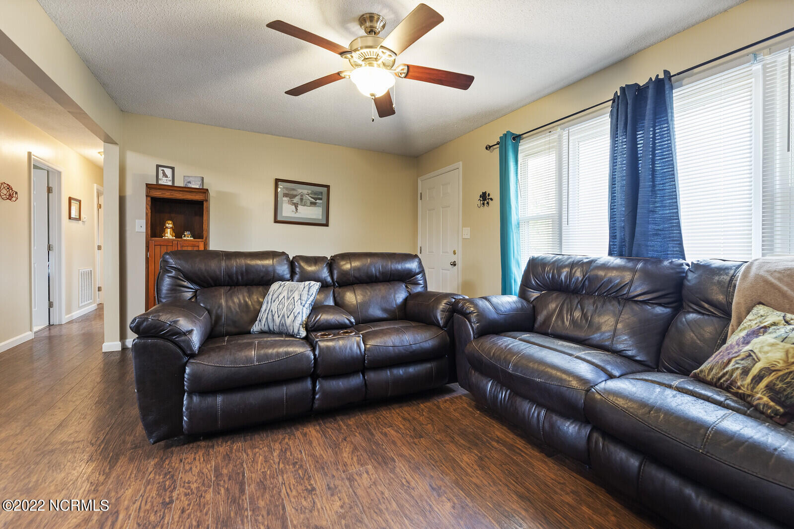 732 Dennis Road Jacksonville, NC 28546 - Photo 8 of 40 08_beth___MG_3154_mls