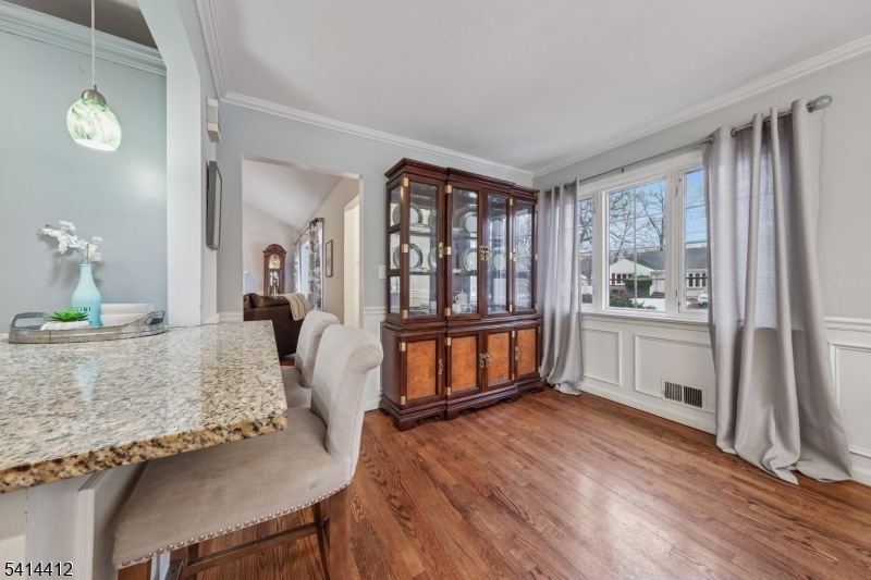 14 Sandy Hill Road Westfield, NJ 07090 - Photo 9 of 25