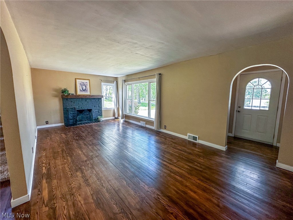 2161 Manor Road Uniontown, OH 44685 - Photo 4 of 26