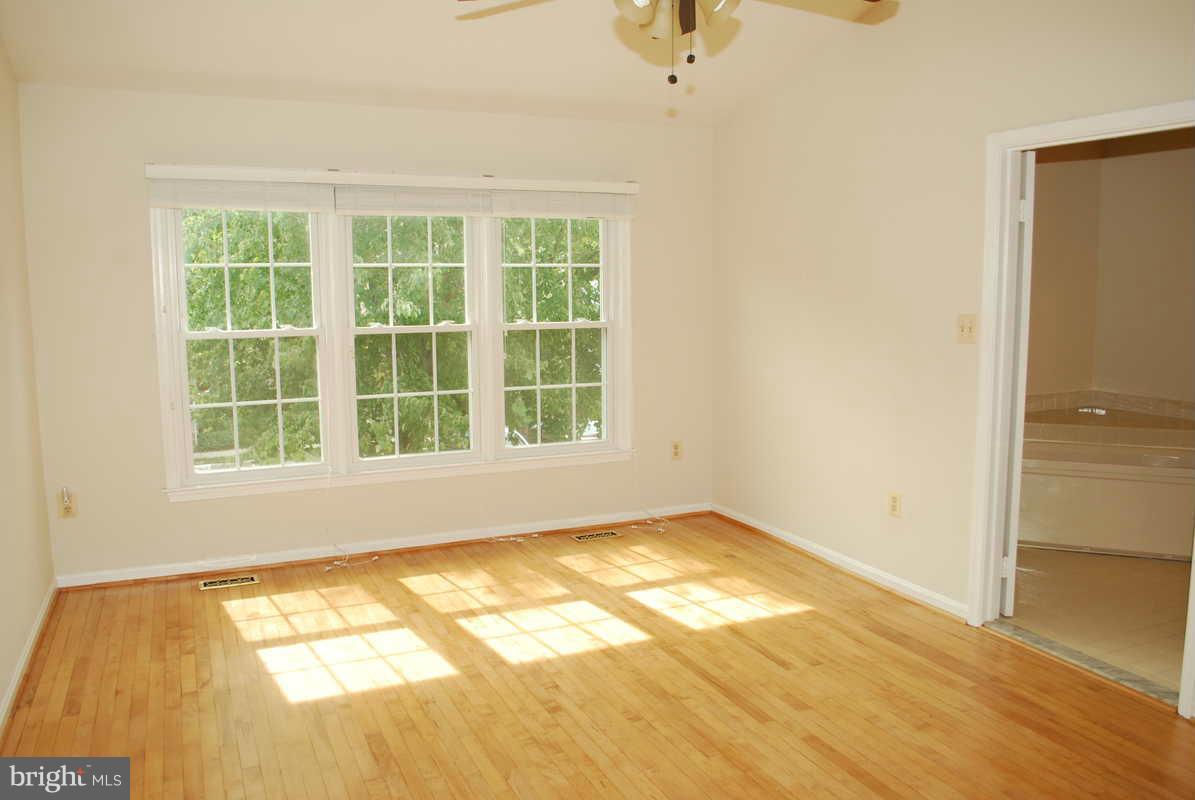 7208 Hidden Ridge Court Springfield, VA 22152 - Photo 11 of 25 Bedroom (Master)
