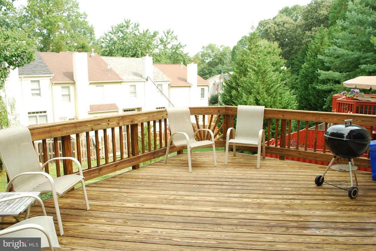 7208 Hidden Ridge Court Springfield, VA 22152 - Photo 23 of 25 Exterior (Rear)