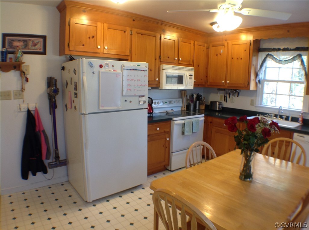 68 Rosebud Run Aylett, VA 23009 - Photo 26 of 50 Kitchen view..