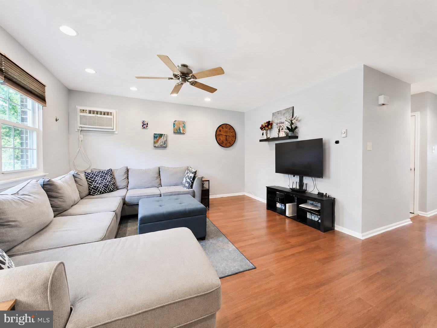 902 North York Road, Unit 5 Willow Grove, PA 19090 - Photo 7 of 25