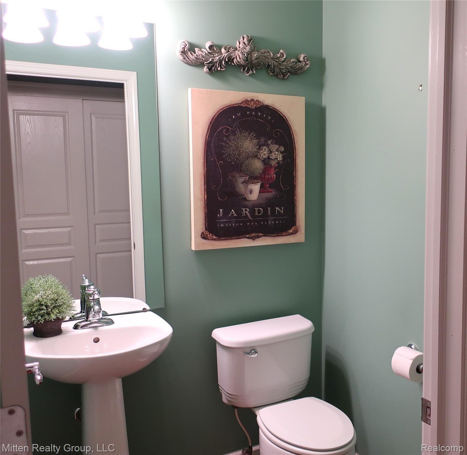 1921 Vanderbilt Road Canton, MI 48188 - Photo 17 of 20 17.JPG
