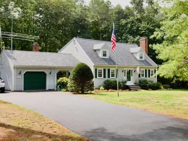 $680,000 | 256 Cross Street, Bridgewater, MA 02324