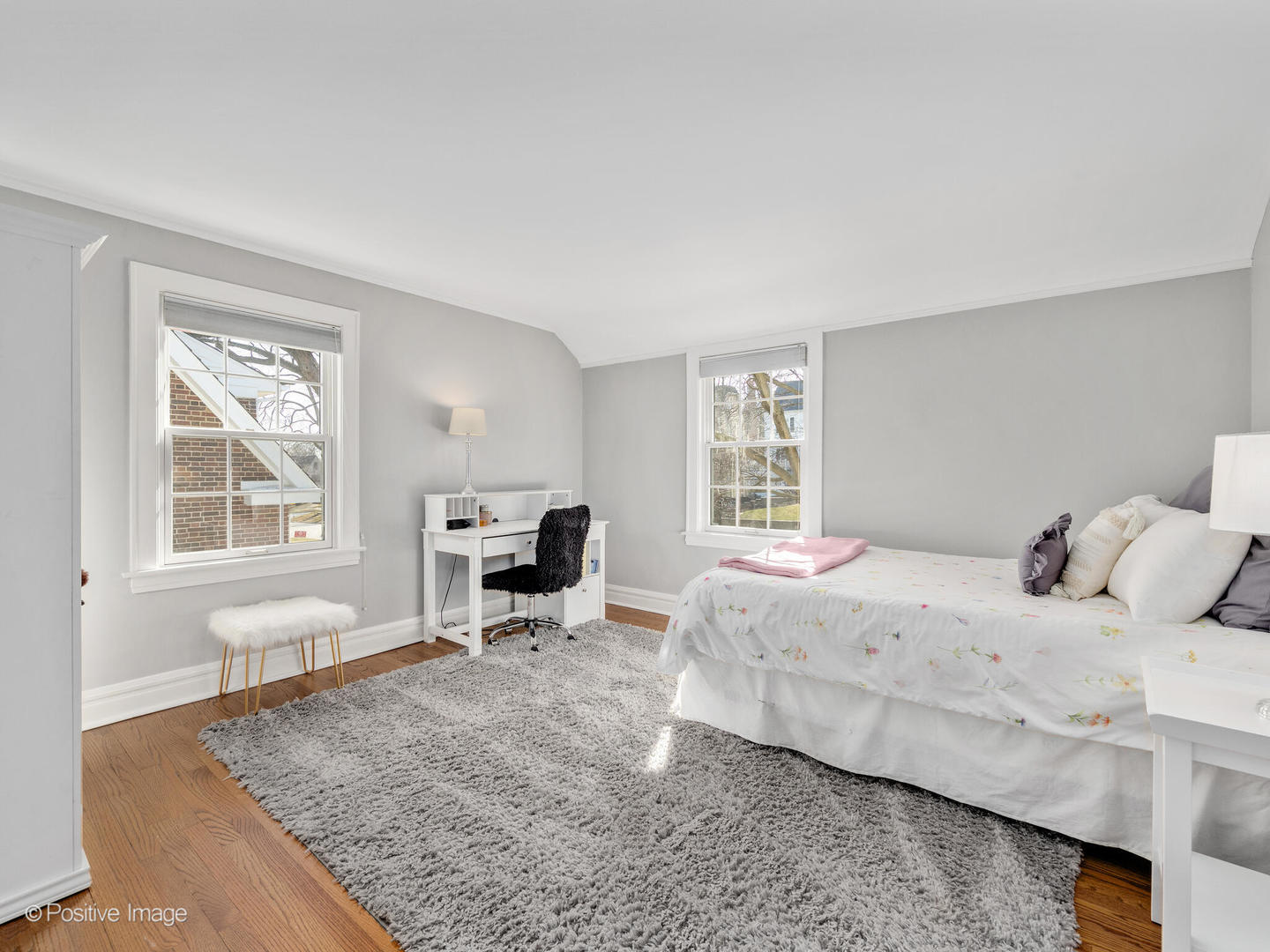 207 Ravine Road Hinsdale, IL 60521 - Photo 23 of 35 a bedroom with a bed furniture and a window