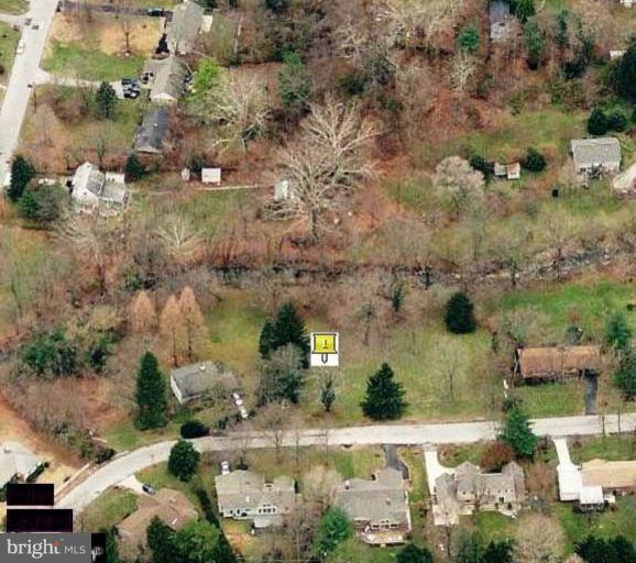 7904 Springway Road Towson, MD 21204 - Photo 3 of 13 an aerial view of a house with a yard