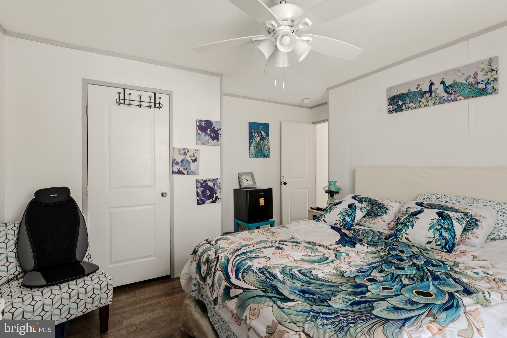 26 Ruth Drive Gordonville, PA 17529 - Photo 18 of 29 a bedroom with a bed and a chair