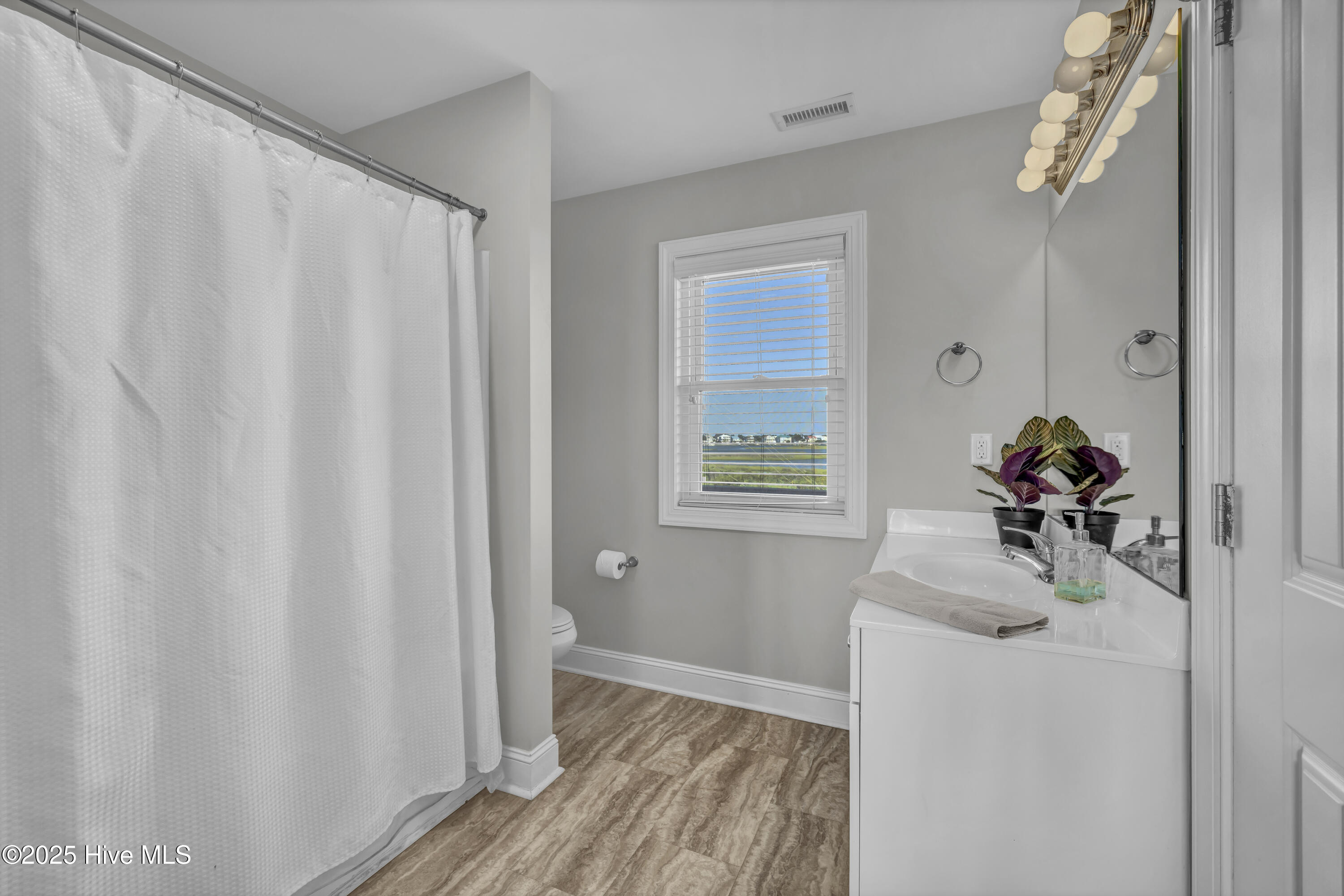 1800 New River Inlet Road North Topsail Beach, NC 28460 - Photo 32 of 62 28