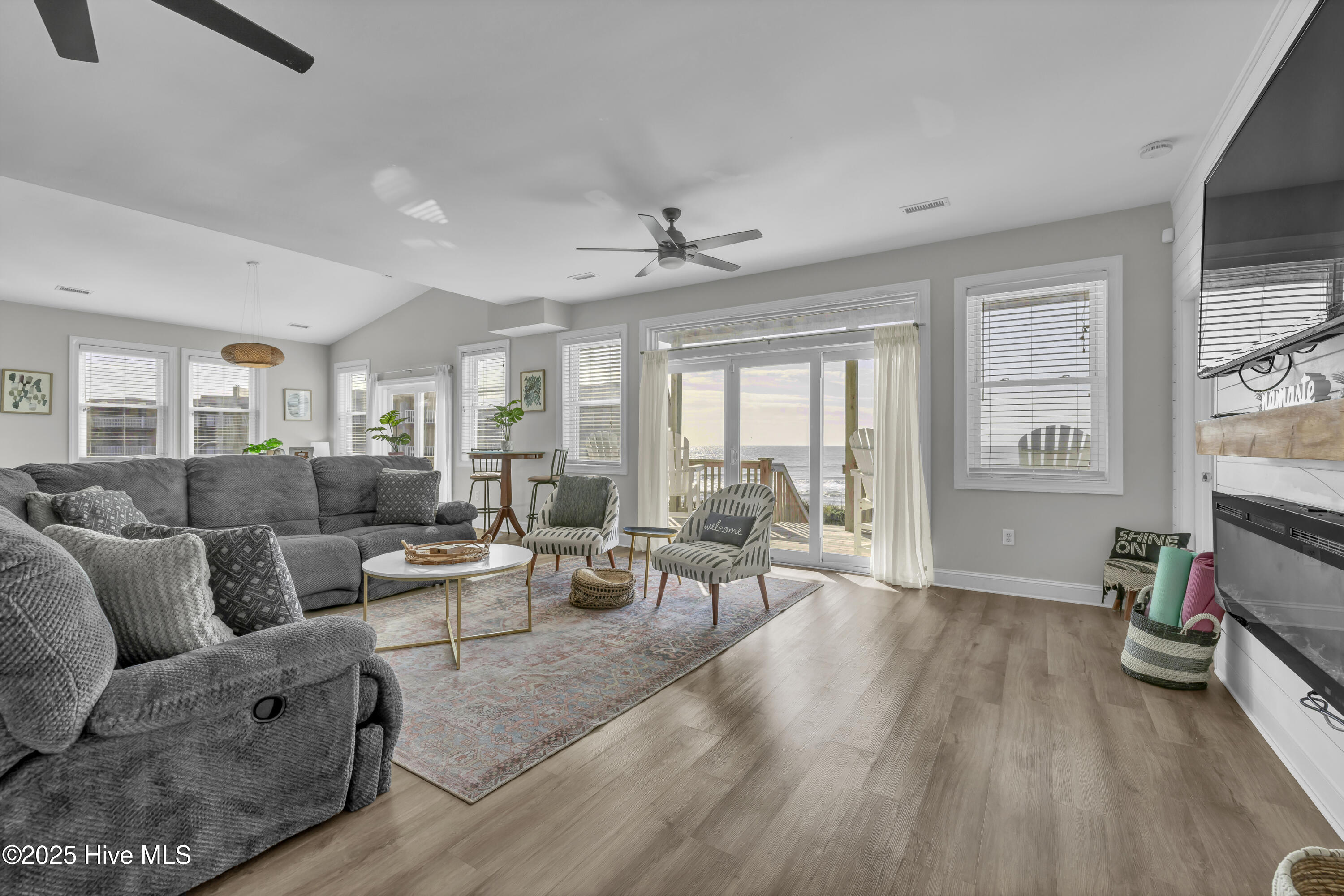 1800 New River Inlet Road North Topsail Beach, NC 28460 - Photo 4 of 62 4