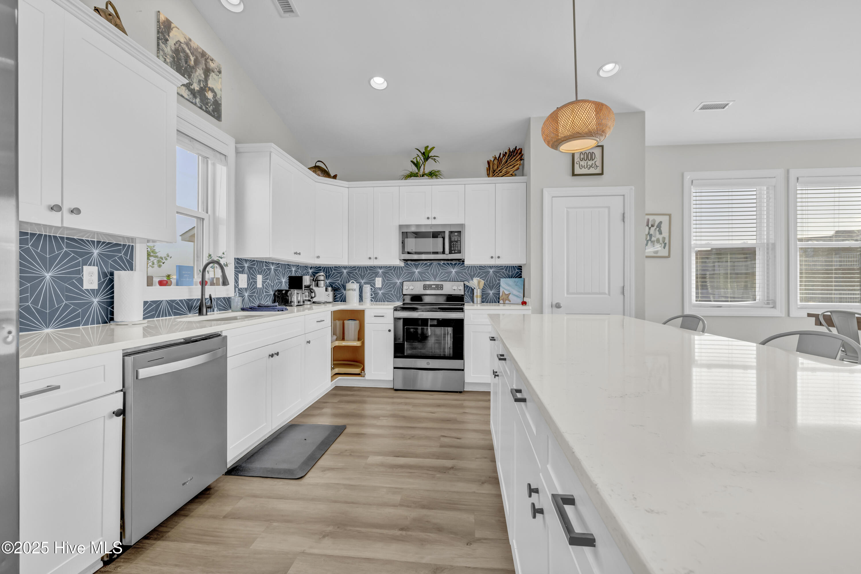 1800 New River Inlet Road North Topsail Beach, NC 28460 - Photo 9 of 62 6