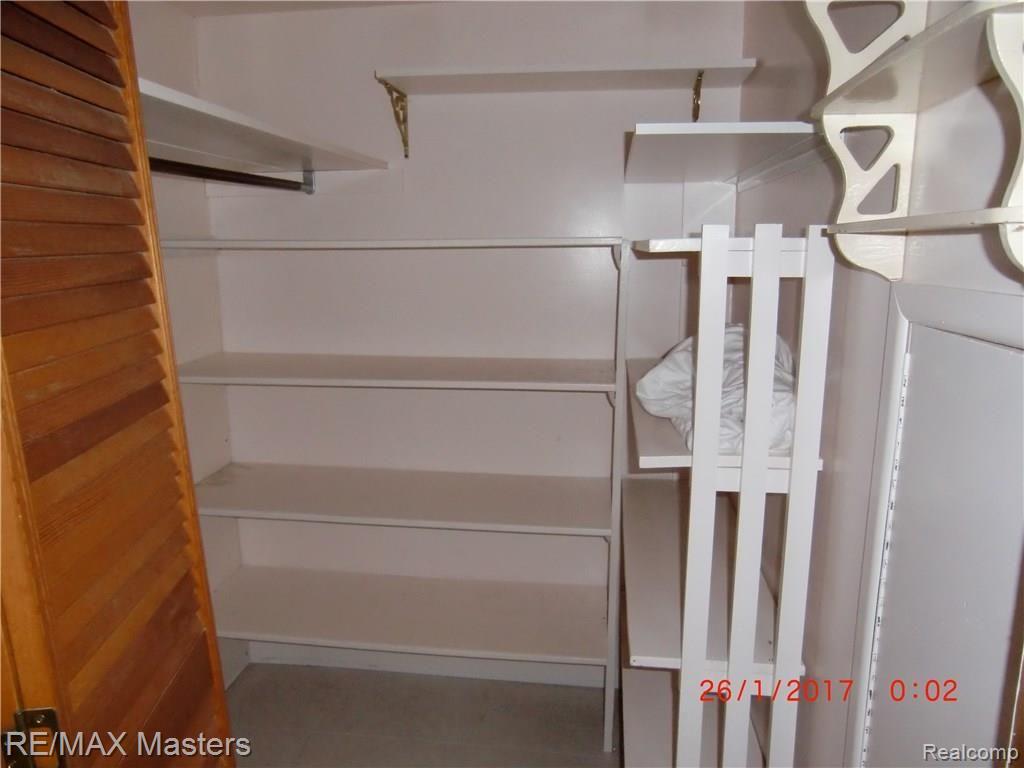 24701 Haggerty Road New Boston, MI 48164 - Photo 24 of 33 CIMG3657.JPG