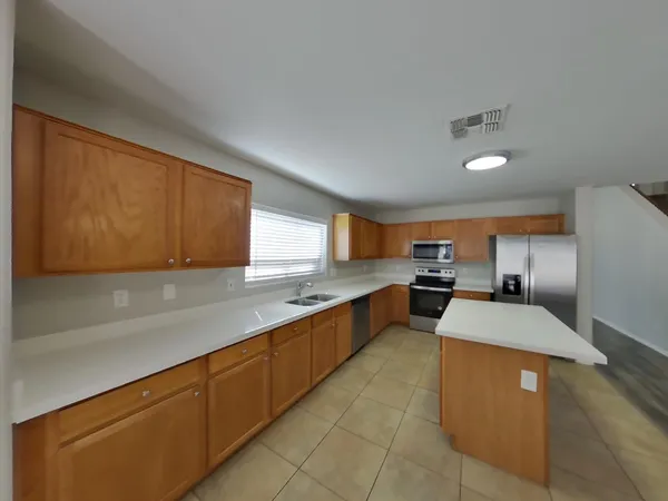 $2,019 | 2101 North 109th Avenue, Avondale, AZ 85392