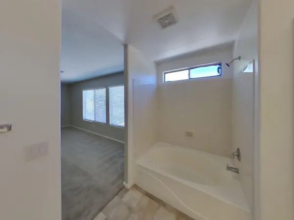 $2,019 | 2101 North 109th Avenue, Avondale, AZ 85392