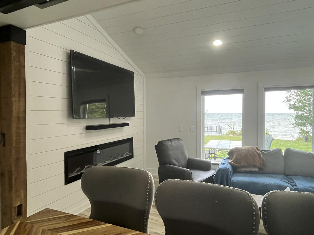 7688 Haines Road Sturgeon Bay, WI 54235 - Photo 6 of 6 Gallery Image 6