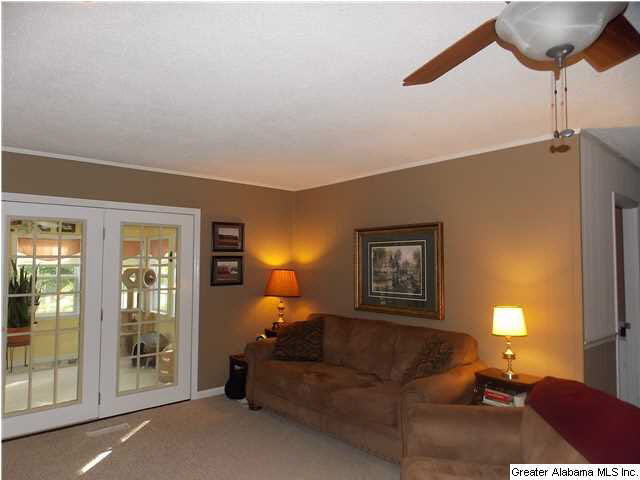 702 Chestnut Street Oneonta, AL 35121 - Photo 8 of 31